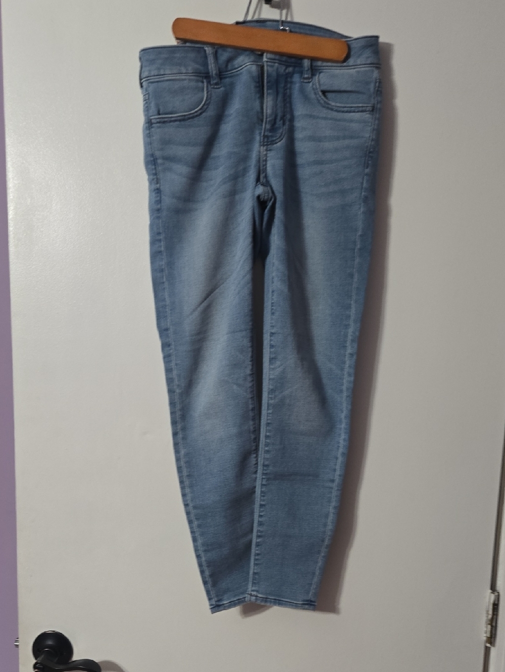 American Eagle Outfitters Light Blue Skinny Jeans